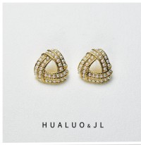 18k gold and diamond earrings